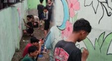 Kegiatan Mural warga rt 02 rw 20 kelurahan sukamaju, Depok