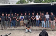 Pelaku pembunuhan ditangkap Resmob Polda sulsel. (Foto: Resmob)