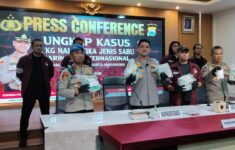 Pres rilis kasus pengungkapan 6 Kg sabu di Mapolrestabes makassar, Sabtu 23 Mei 2026. (Foto: Era/Rio)